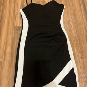 ALMOST FAMOUS slim dress